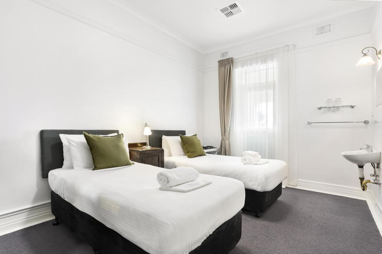 Grand View Hotel Уэнтворт-Фолс Экстерьер фото