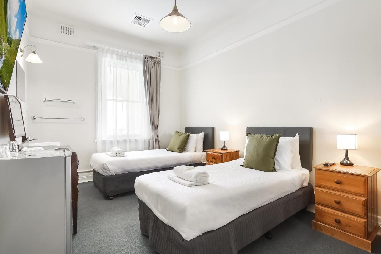 Grand View Hotel Уэнтворт-Фолс Экстерьер фото